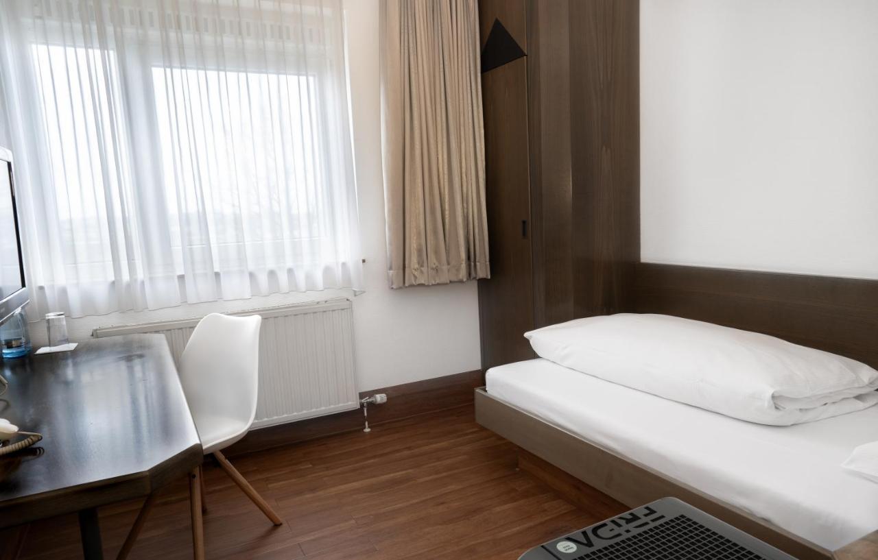 Stadthotel ハイルブロン エクステリア 写真